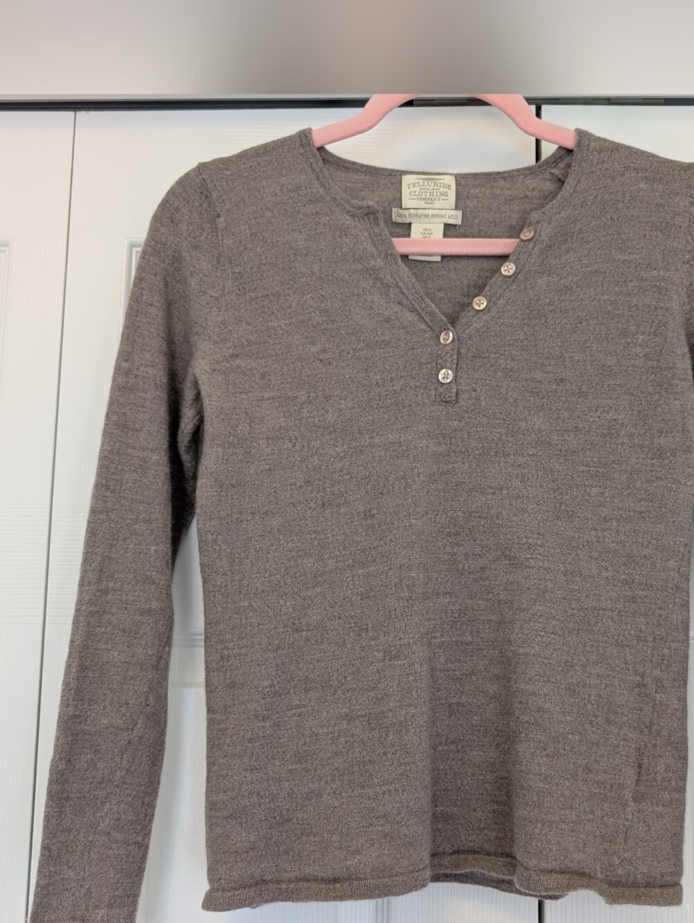 Telluride Clothing Company 100% extra Fine Merino Wool Long Sleeve Sweater